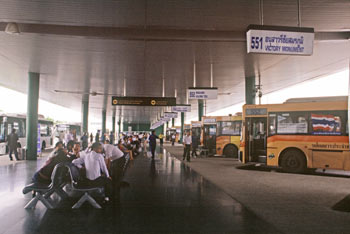 3km離れたところにあるローカルバス乗り場